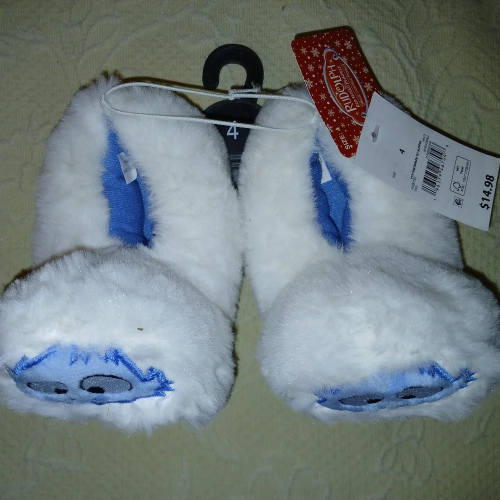 ❄️Fuzzy White Abominable Snowman Slippers Size 4 Rudolph The Red Nosed Reindeer